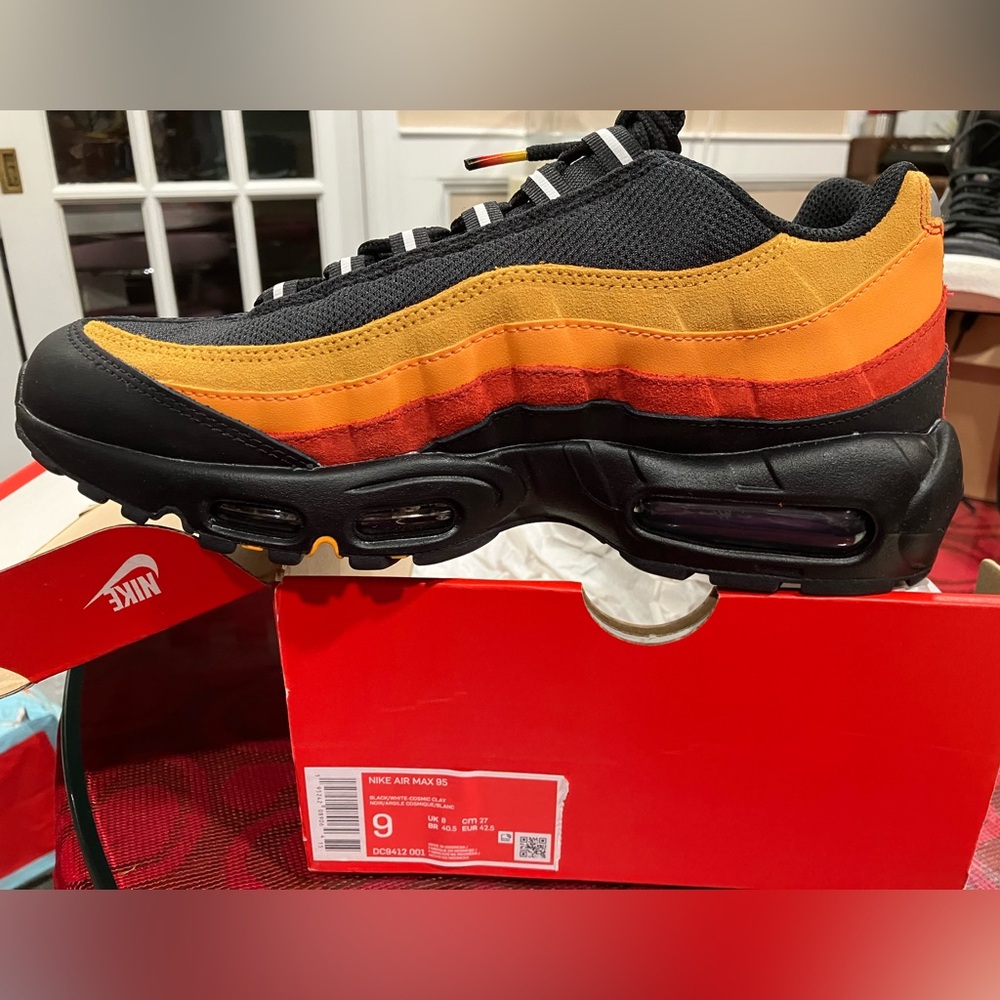 Nike Air Max 95 Raygun DC9412001 Black/White/Cosmic Clay Size 9